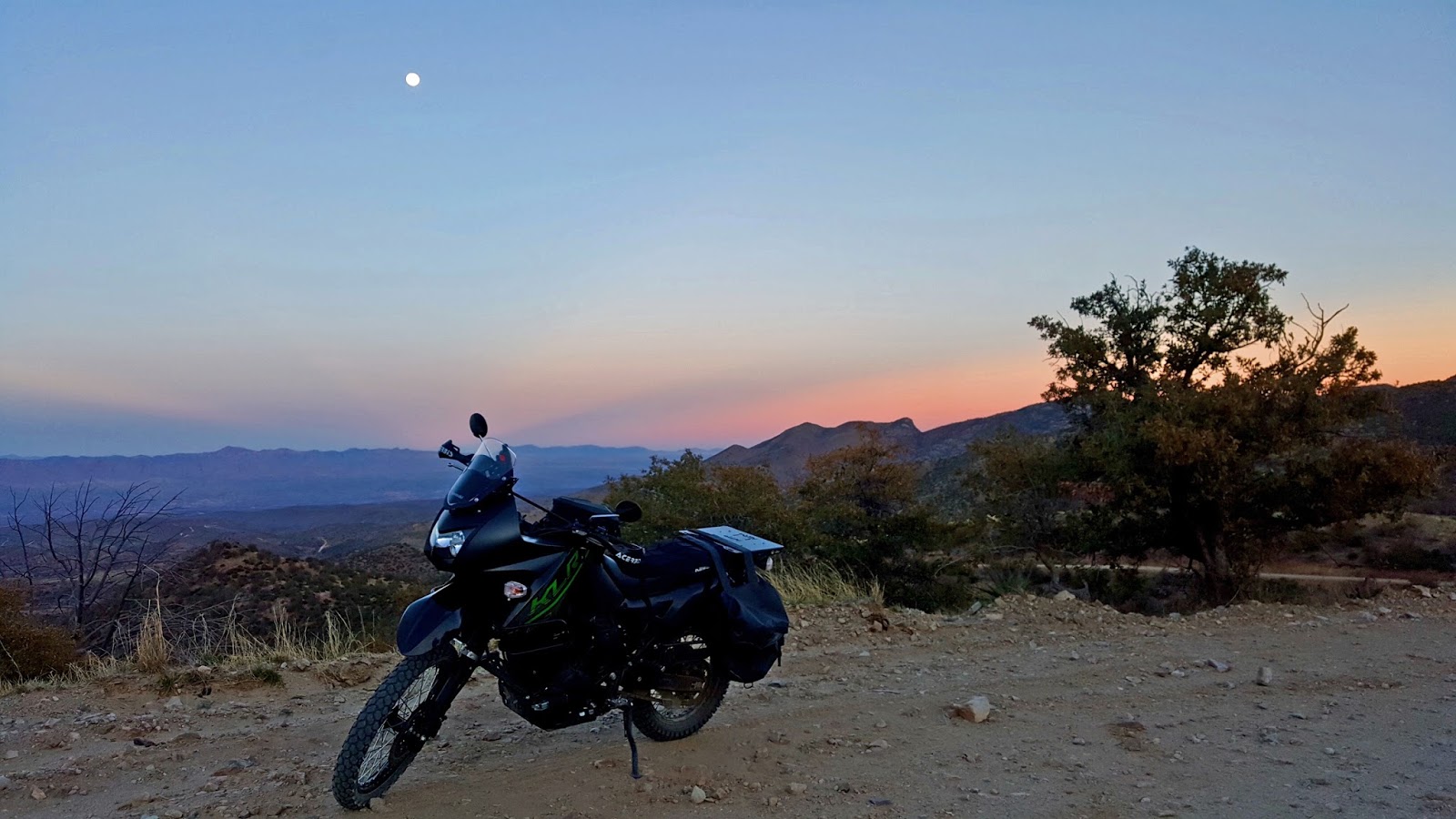 Motorcycle - HD Wallpaper 