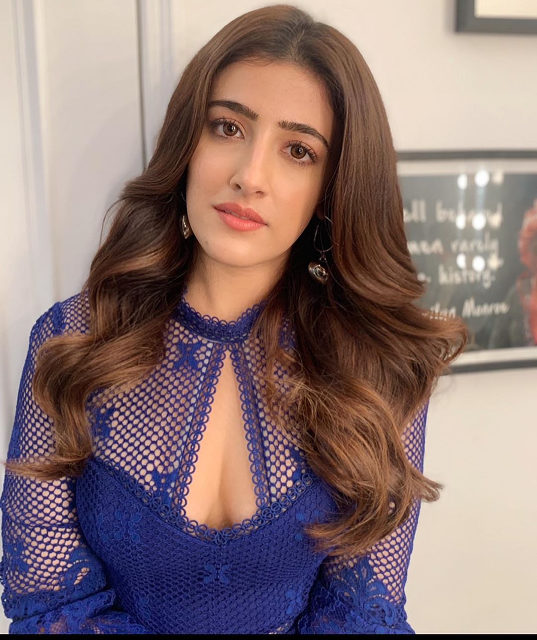 Nupur Sanon Photos - Beautiful Nupur Sanon - HD Wallpaper 