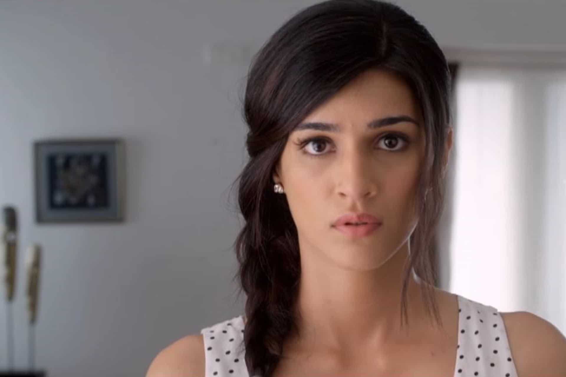 Kriti Sanon Beautiful - HD Wallpaper 