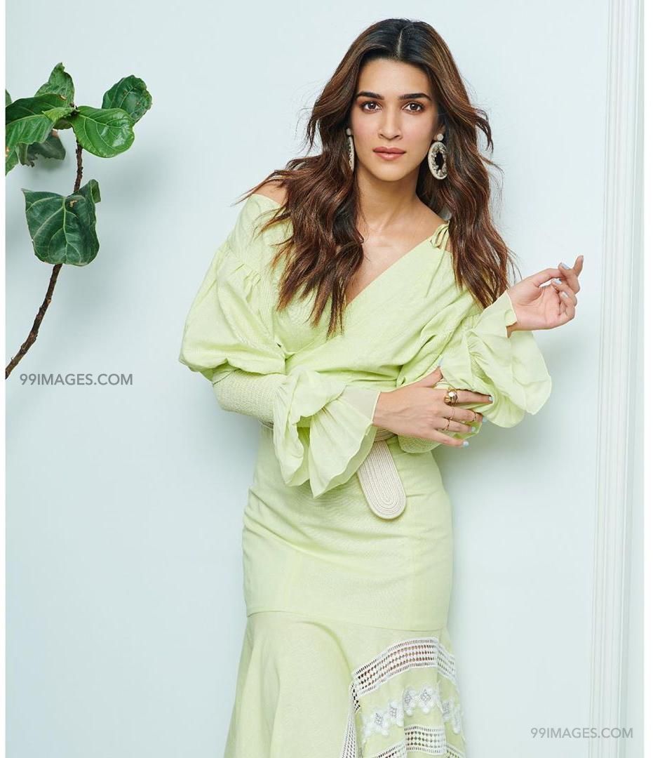 Kriti Sanon Hot Hd Photos & Wallpapers For Mobile (36093) - Kriti Sanon Outfits 2019 - HD Wallpaper 