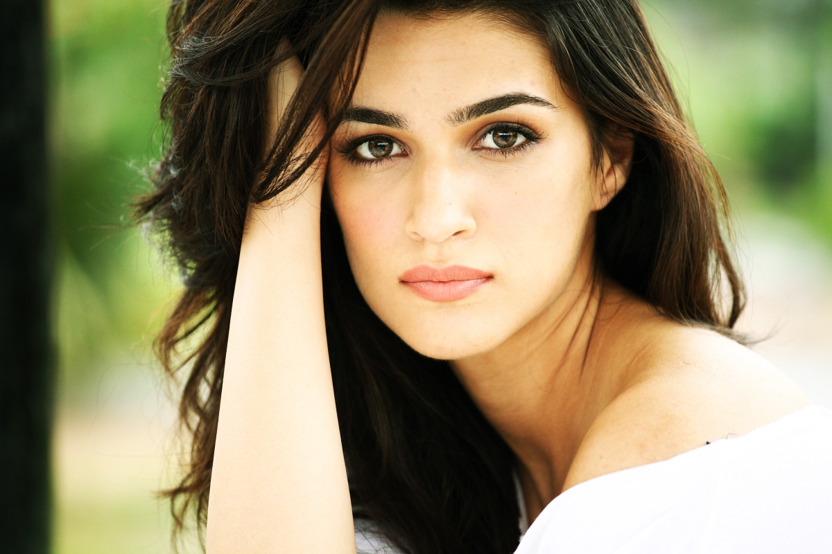 Kriti Heroine - HD Wallpaper 