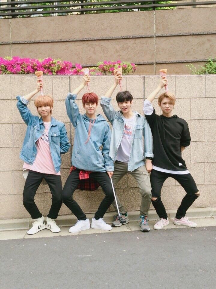 Live Wallpaper Stray Kids - HD Wallpaper 