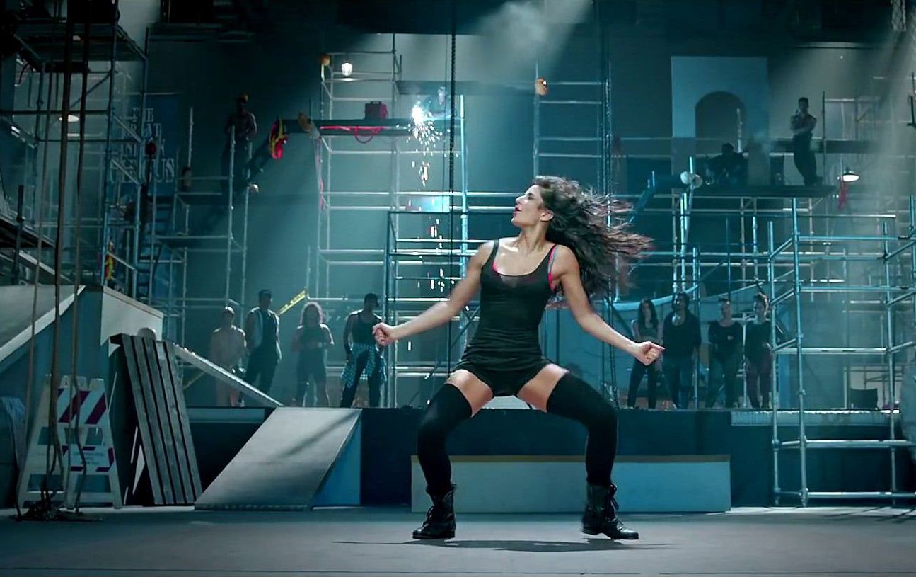 Katrina Kaif In Dhoom 3 Kamli Song Hd - HD Wallpaper 