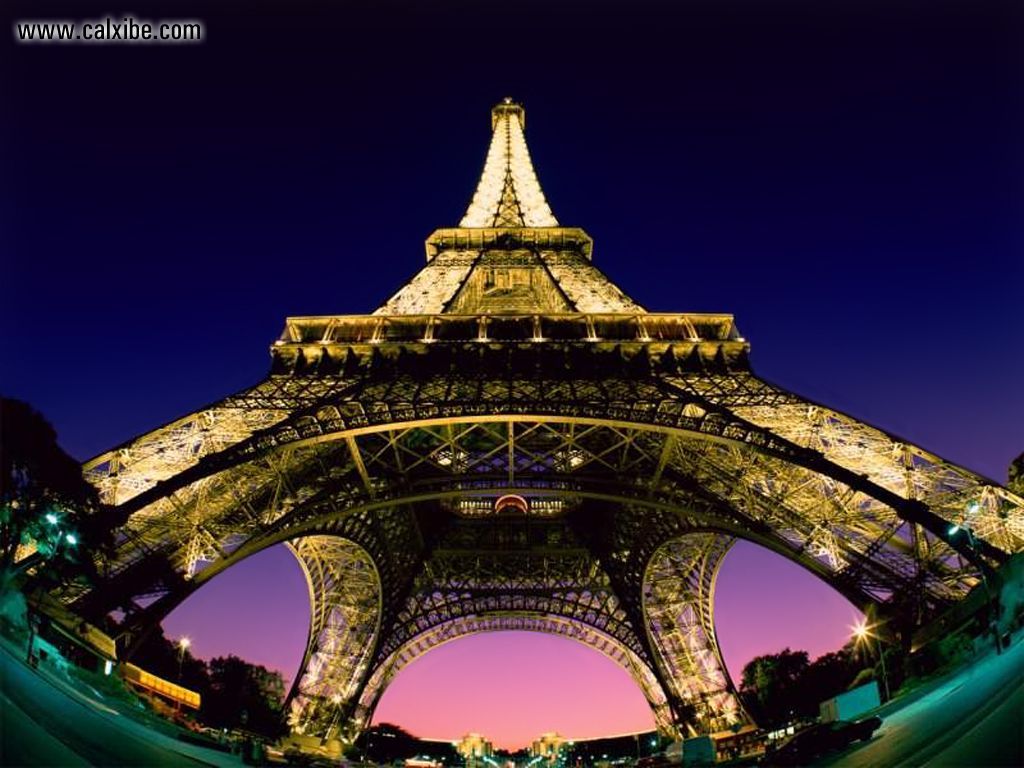 Eiffel Tower - HD Wallpaper 