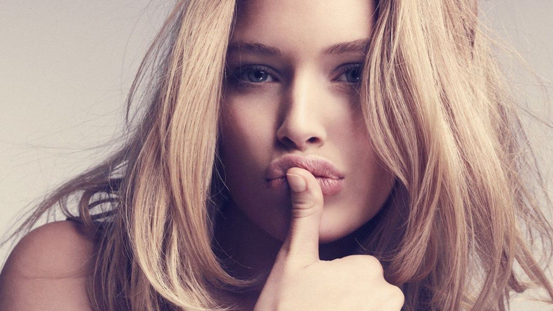 Techno Mix 2018 Hands Up & Eurodance Best Music - HD Wallpaper 