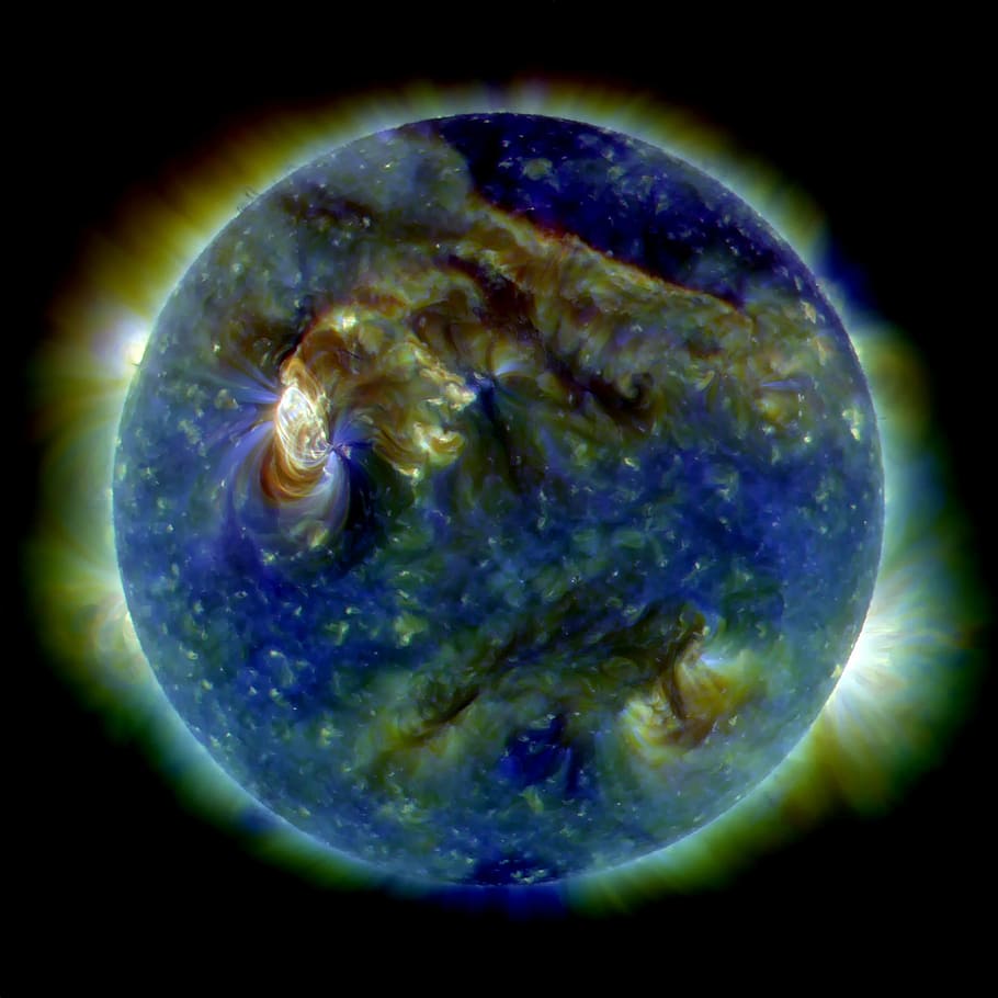 Earth Illustration, Sun, Solar Flare, Uv Light, Sunlight, - Xray Image Of Earth - HD Wallpaper 