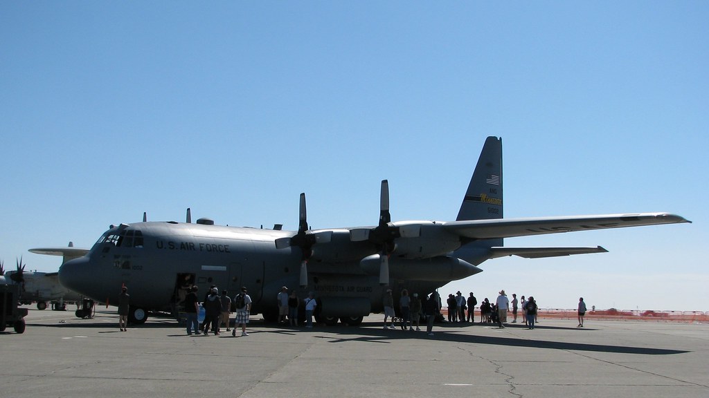 Lockheed Ac-130 - HD Wallpaper 