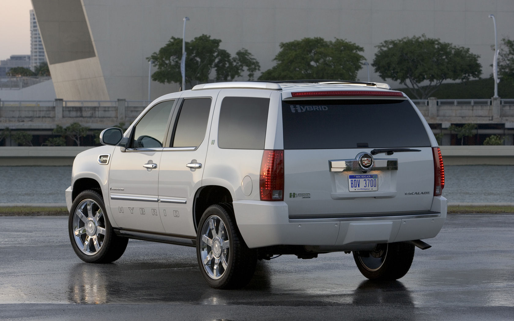 Cadillac Escalade Desktop Wallpaper - 2010 Escalade Flex Fuel - HD Wallpaper 