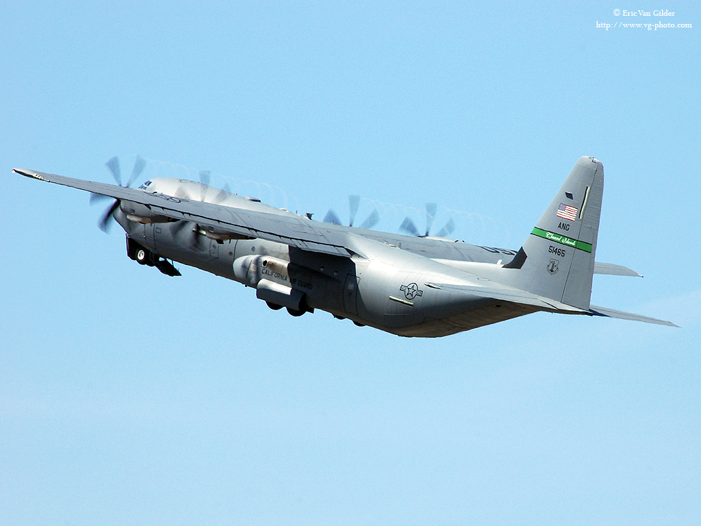 C-130 Wallpaper - Lockheed C-130 Hercules - HD Wallpaper 