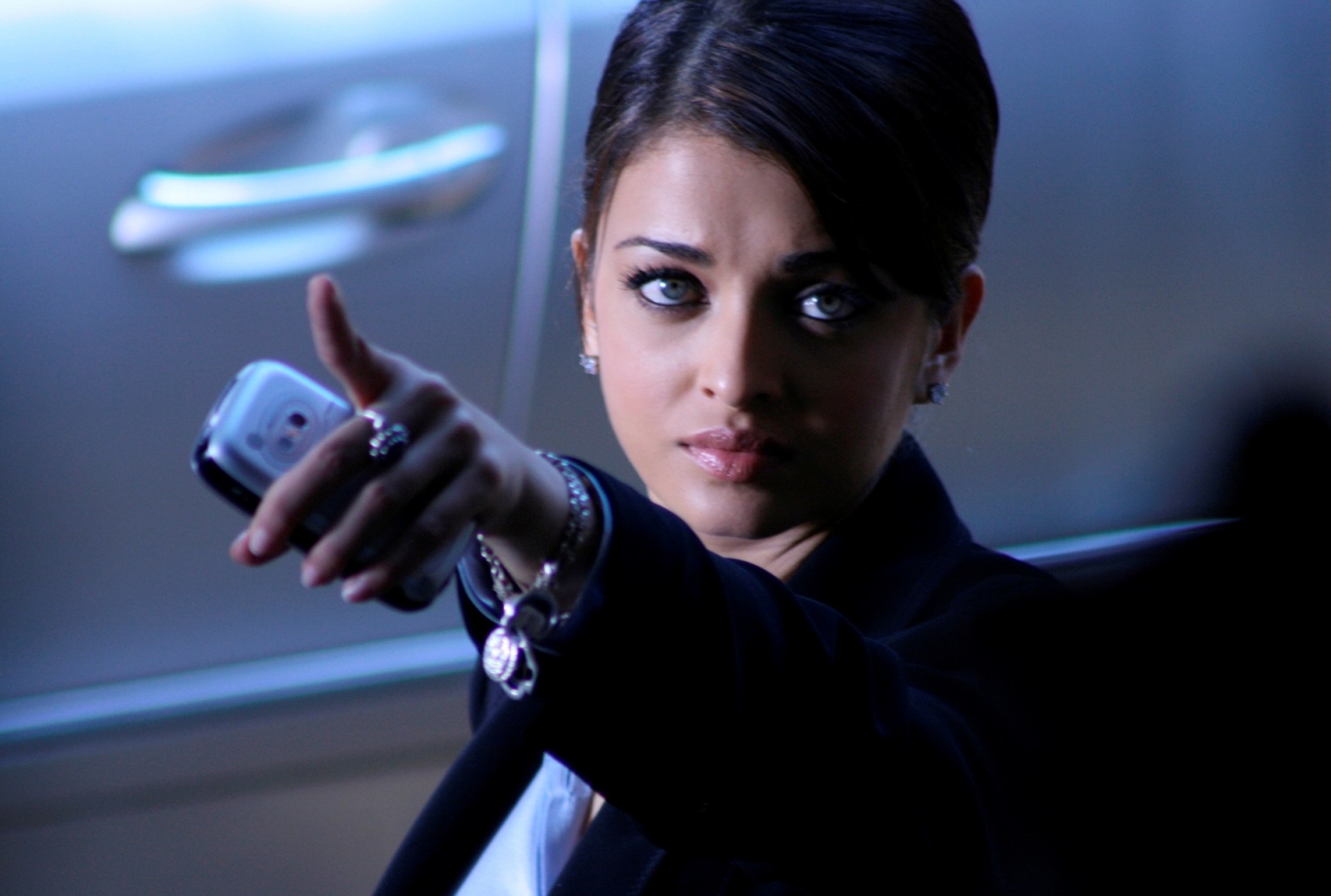 Aishwarya Rai In Sarkar Raj - HD Wallpaper 