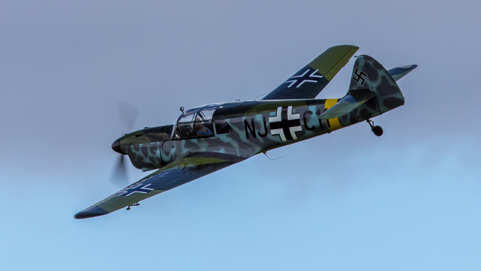 Wallpaper Messerschmitt, Bf 108, Aircraft, Flying, - T 6 Texan Fw 190 - HD Wallpaper 
