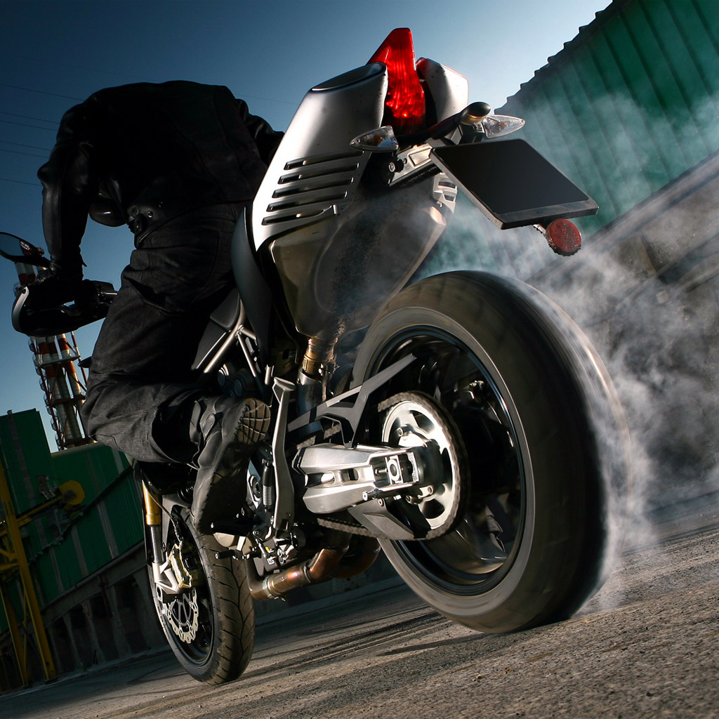 Aprilia Dorsoduro 750 Burnout Wallpaper - Aprilia Dorsoduro 750 Wallpaper Iphone - HD Wallpaper 