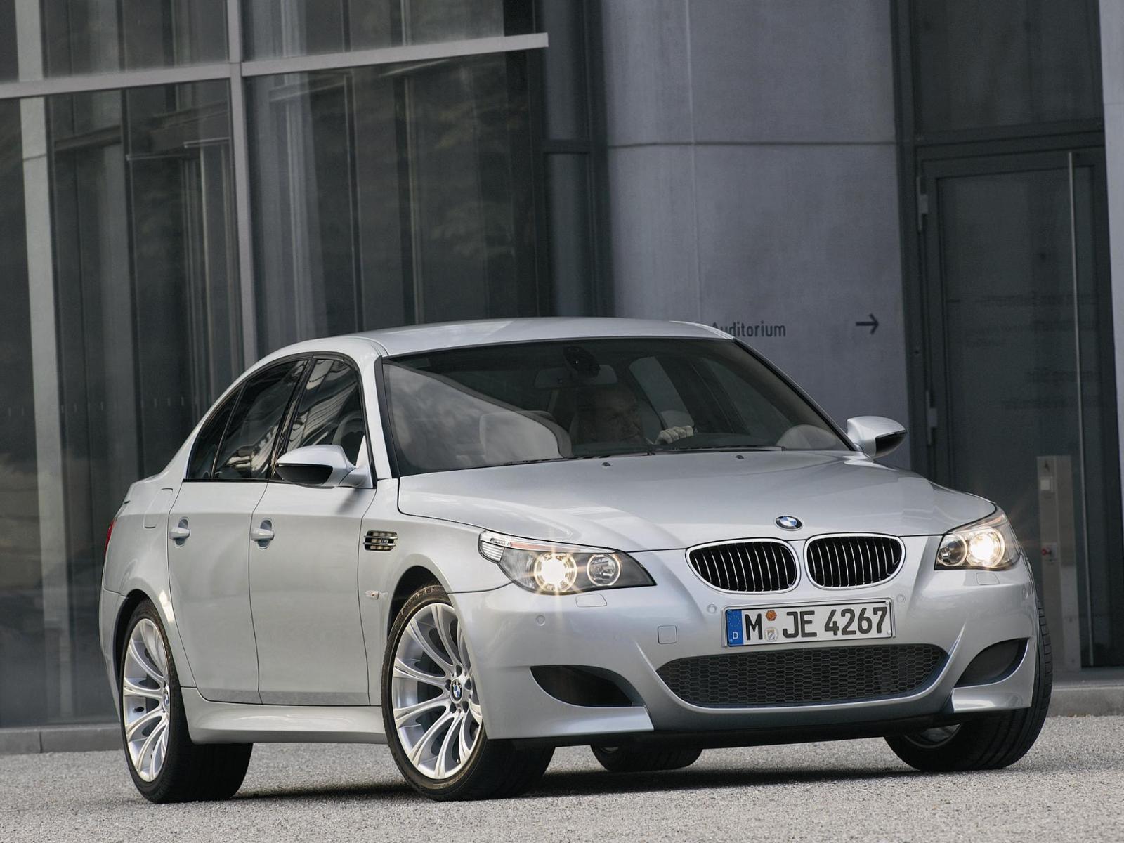 Bmw Serie 5 E60 - HD Wallpaper 