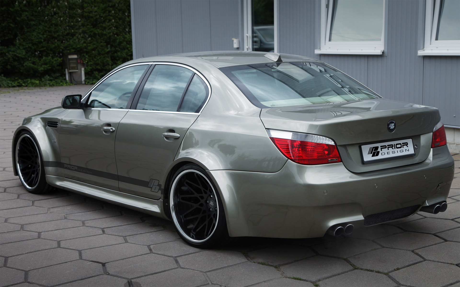 Bmw E60 - HD Wallpaper 