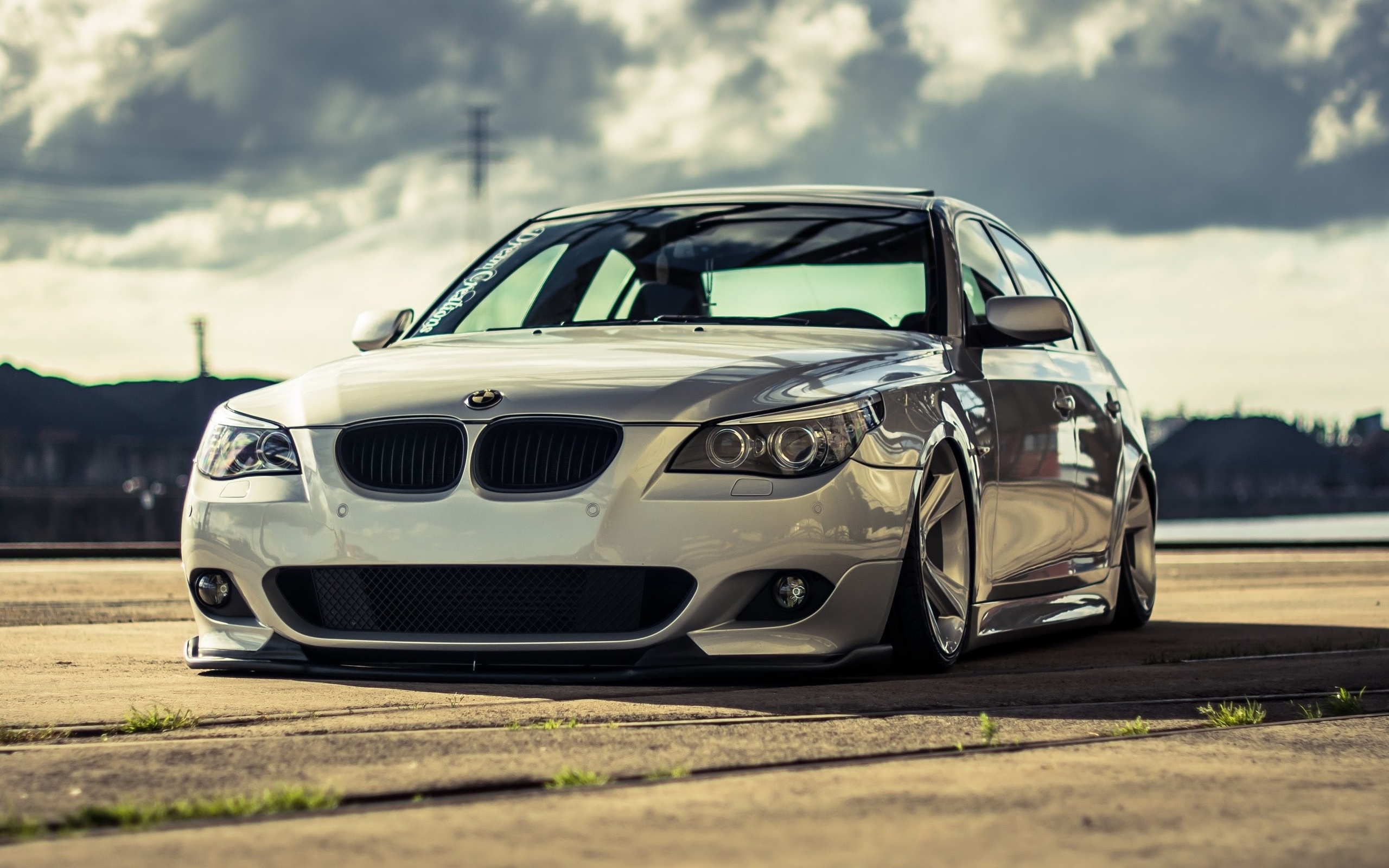 Tuning, Bmw M5, E60, Low Rider, E60, Stance, Parking, - Bmw M5 E60 Stance - HD Wallpaper 