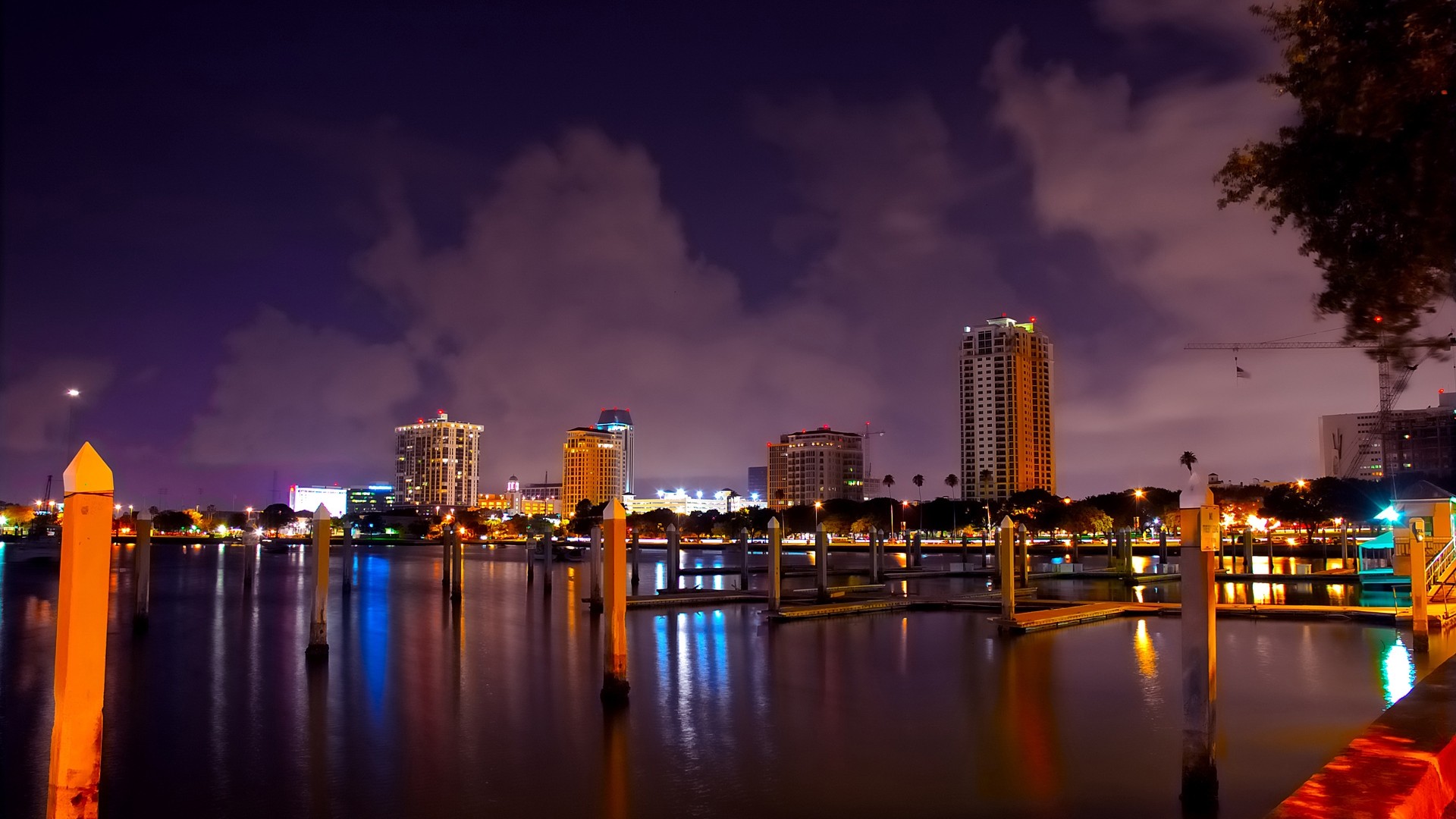 Petersburg At Night - Saint Petersburg Florida - HD Wallpaper 