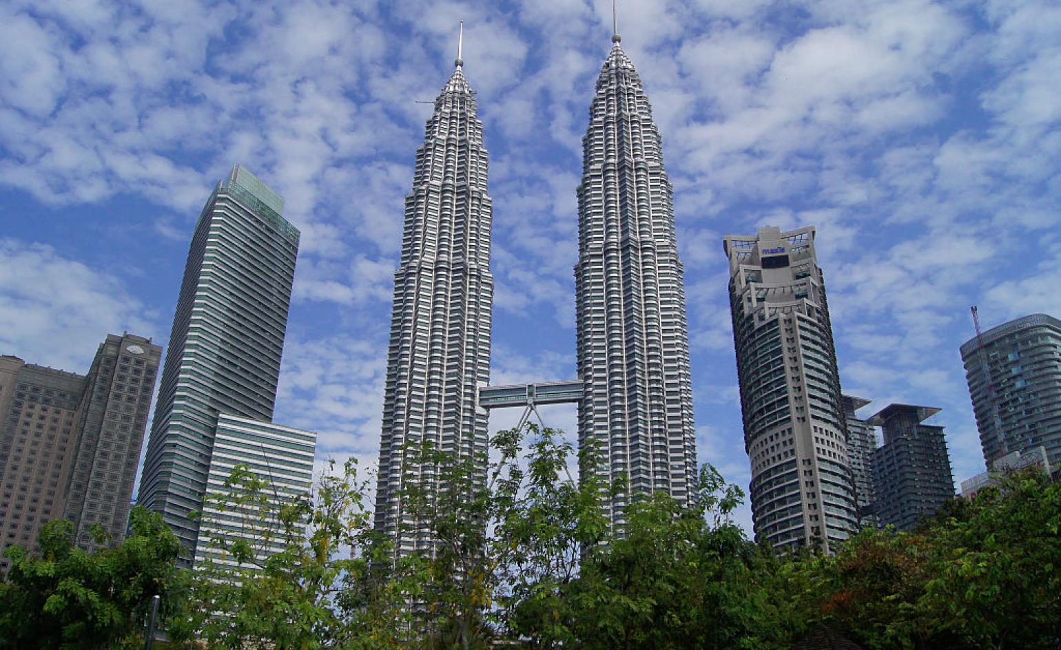 Skyscraper - HD Wallpaper 