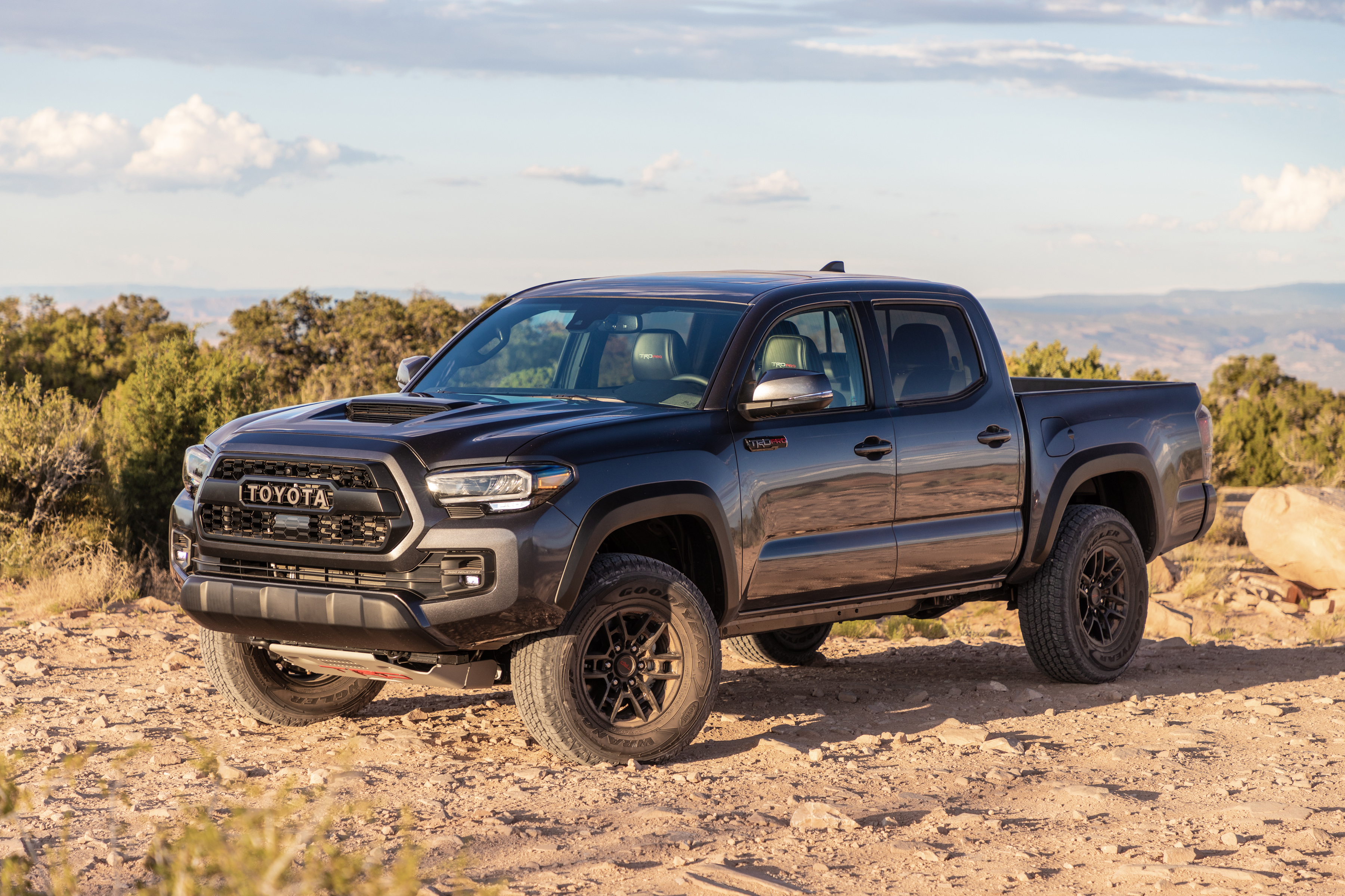 2020 Tacoma Trd Pro Gray - HD Wallpaper 