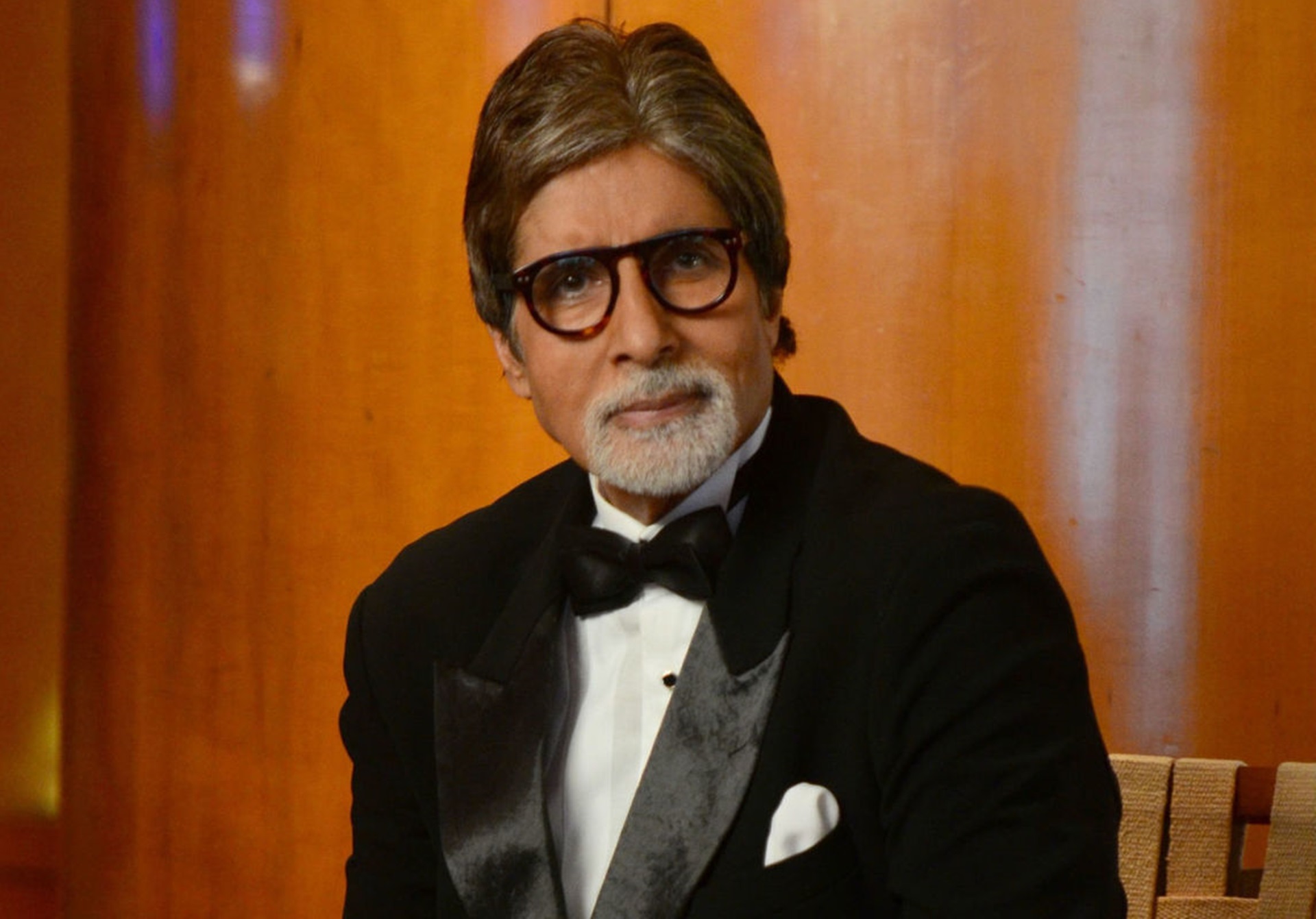 Amitabh Bachchan In New Latest Movie Hd Wallpapers - Amitabh Bachchan And Rishi Kapoor Movie - HD Wallpaper 