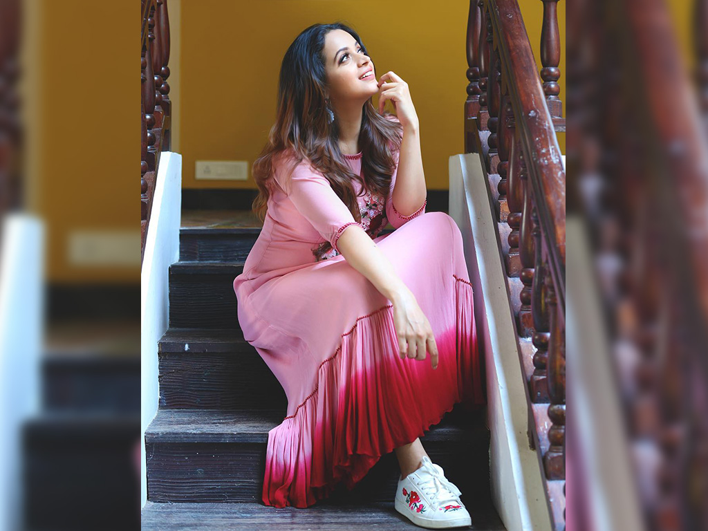 Bhavana Menon - HD Wallpaper 