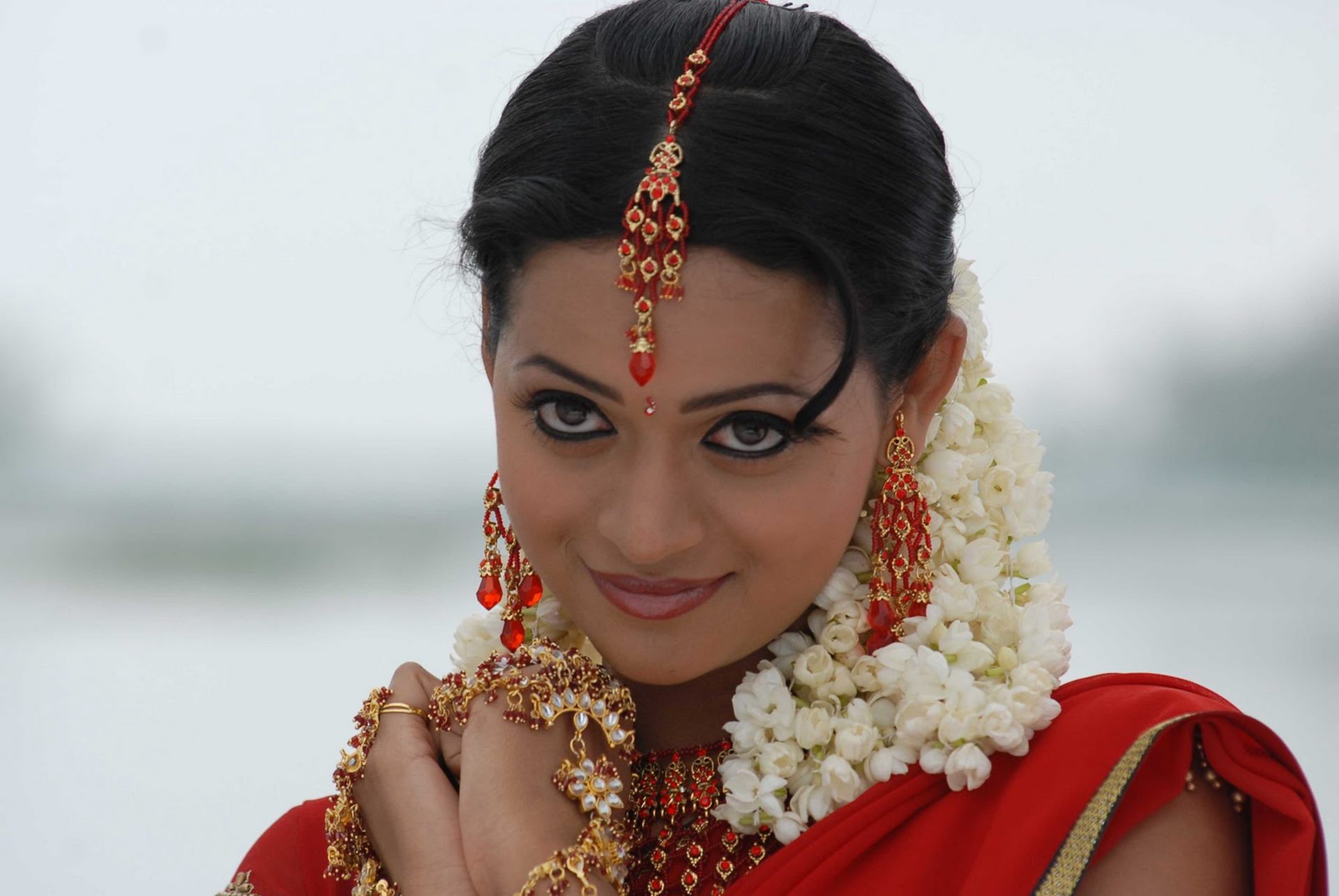 Mahatma Movie Heroine - HD Wallpaper 