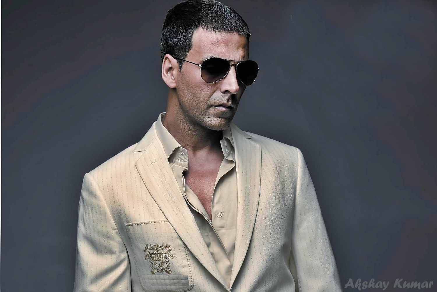 Akshay Kumar Quotes Wallpapers And Backgrounds - Akshay Kumar In Thank You - HD Wallpaper 