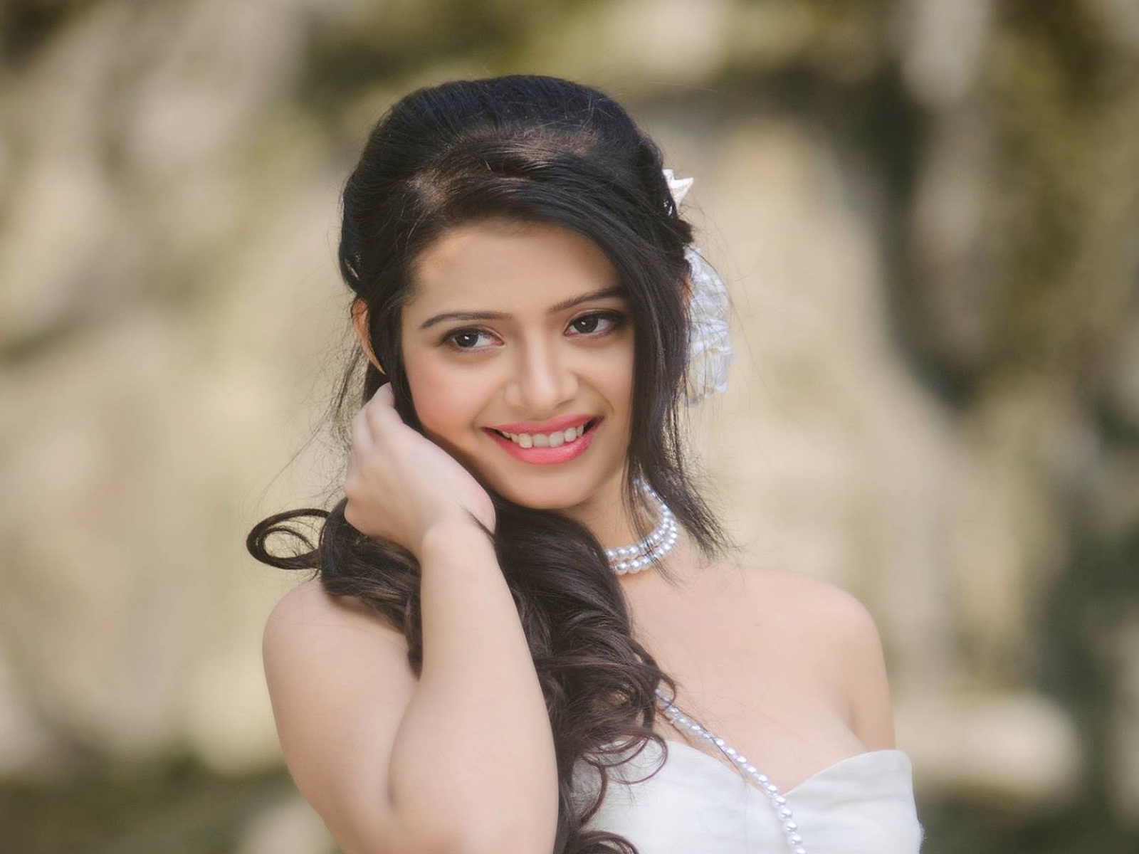 Ena Saha Gorgeous And Pretty Bangali Actress High Definition - Bengali Film  Actress Ena Saha - 1600x1200 Wallpaper 