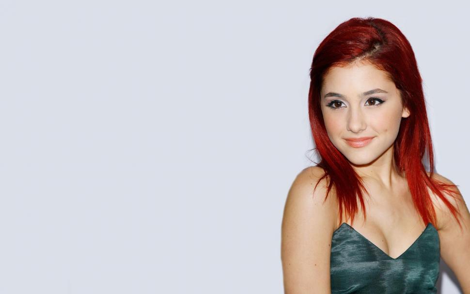 Ariana Grande Cute Actress Wallpaper,ariana Grande - Ariana Grande Before The Tan - HD Wallpaper 