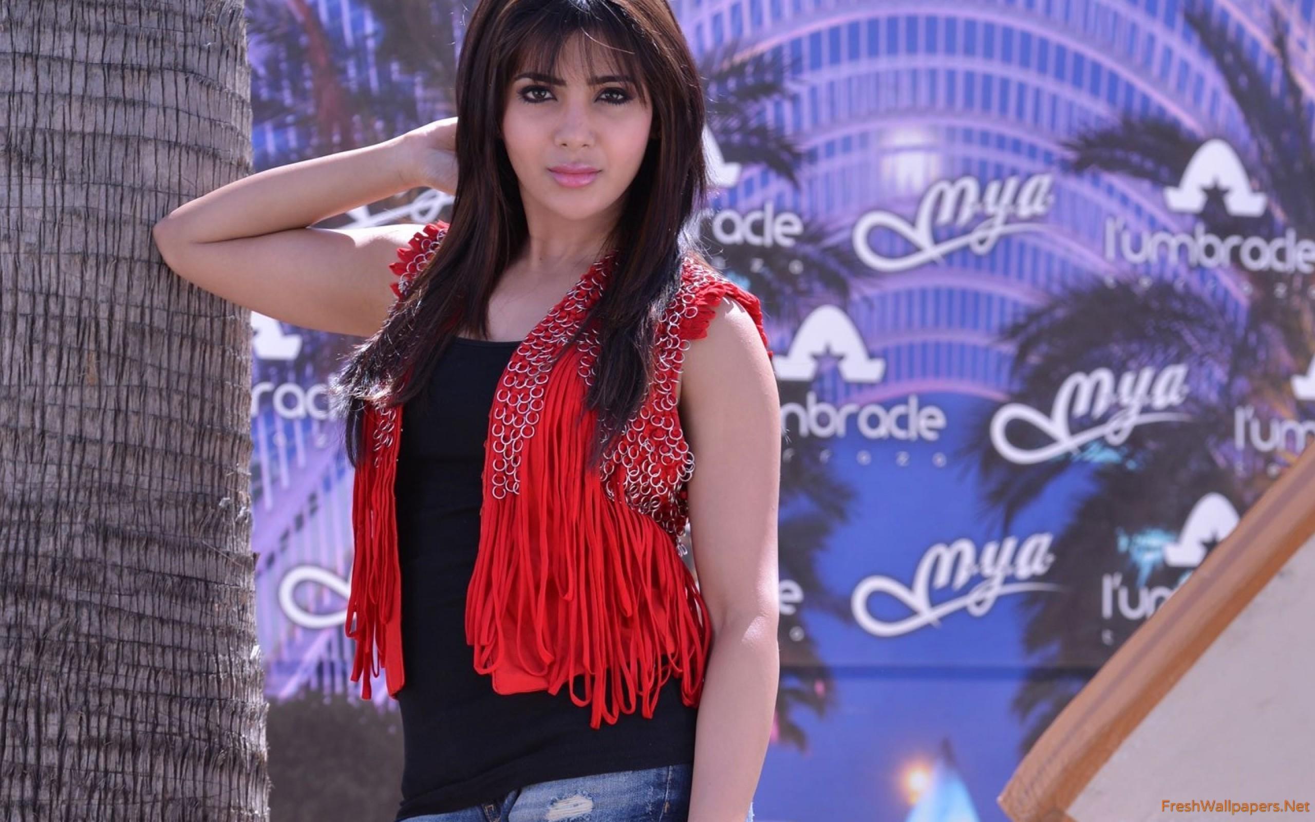 Tamil Actress Wallpaper - Samantha Akkineni Sexy Jenas - HD Wallpaper 