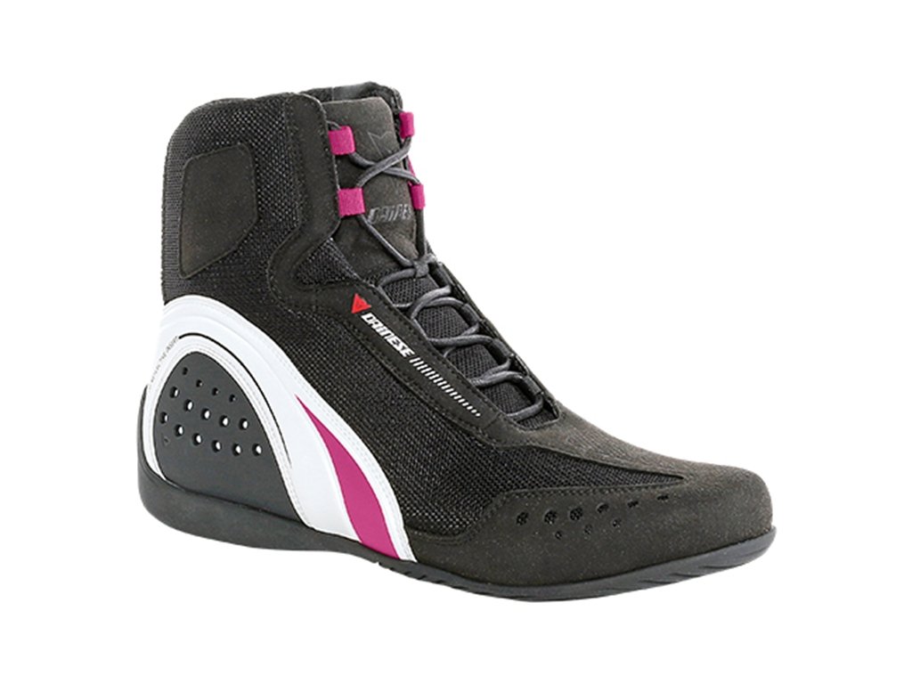 Dainese Wallpaper - Dainese Motorshoe Lady - HD Wallpaper 