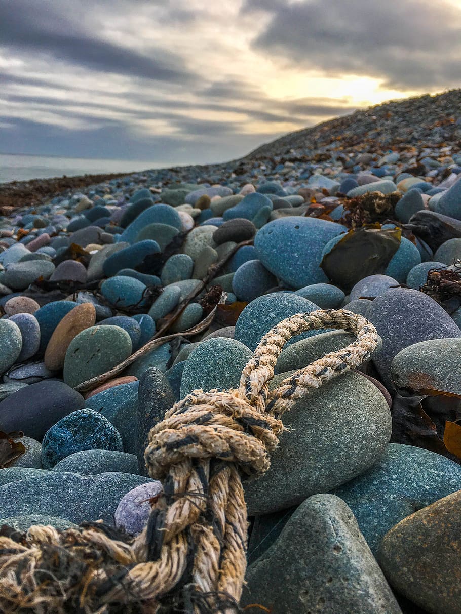 Isle Of Man, Point Of Ayre Lighthouse, Stones, Pebbles, - Pebble - HD Wallpaper 