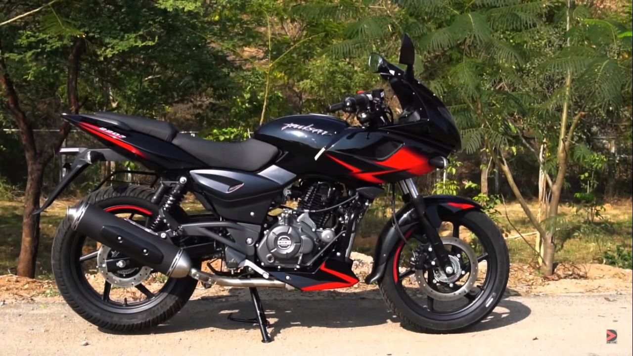 Bajaj Pulsar 220f Abs First Ride Right Side Dinos - Pulsar 220 Price In Mumbai On Road 2019 - HD Wallpaper 
