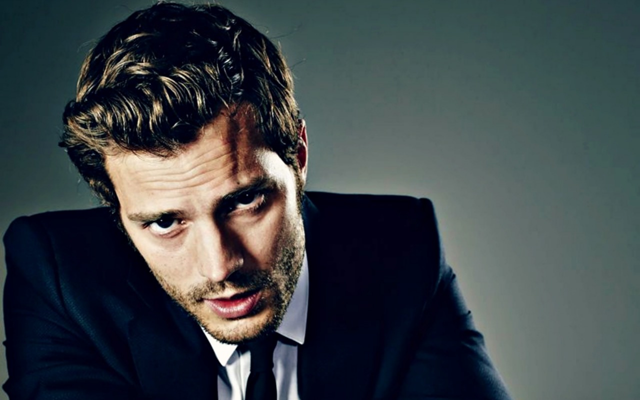 Jamie Dornan Wallpaper - Fifty Shades Of Grey - HD Wallpaper 