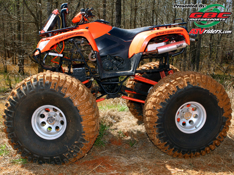 Mudding Honda 4 Wheeler - HD Wallpaper 