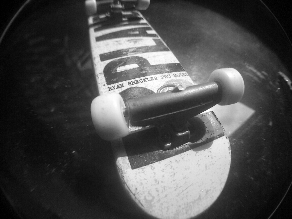 Tech Deck Ryan Sheckler - Skateboard Wheel - HD Wallpaper 