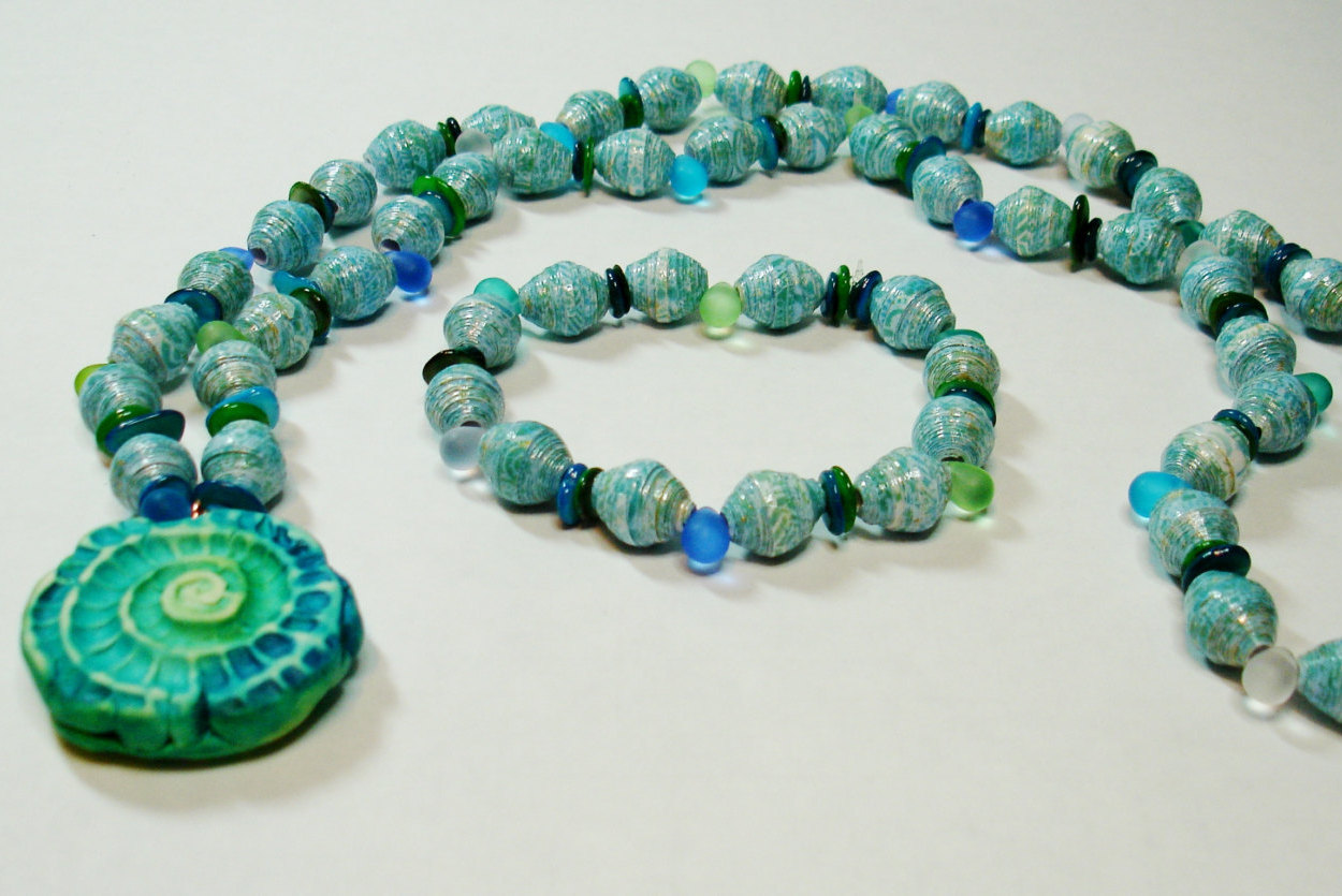 Paper Bead Necklace & Bracelet Set Handmade Jewelry - Bead - HD Wallpaper 