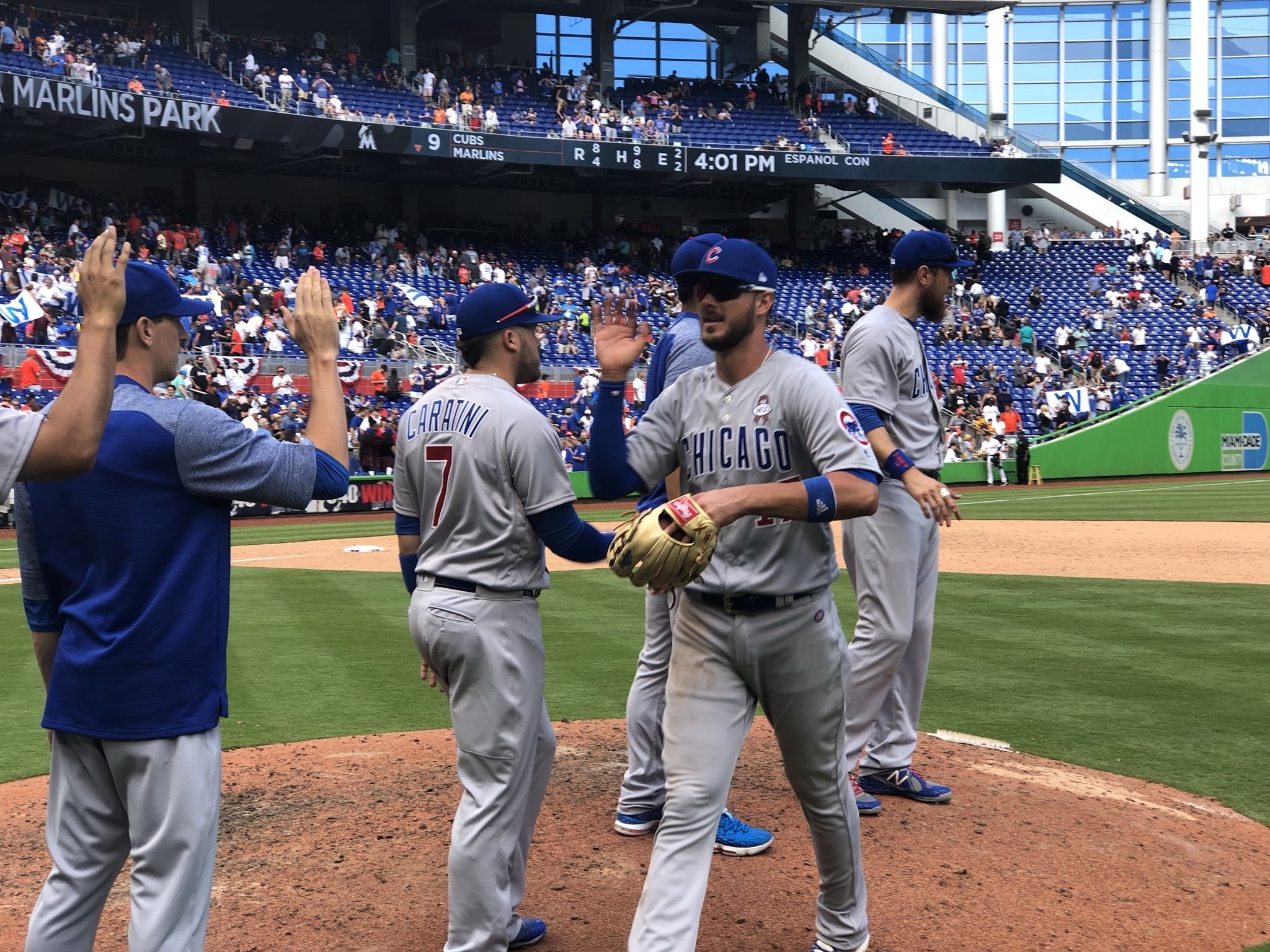 Chicago Cubs Wallpaper Awesome Pin By Heather S On - College Baseball - HD Wallpaper 