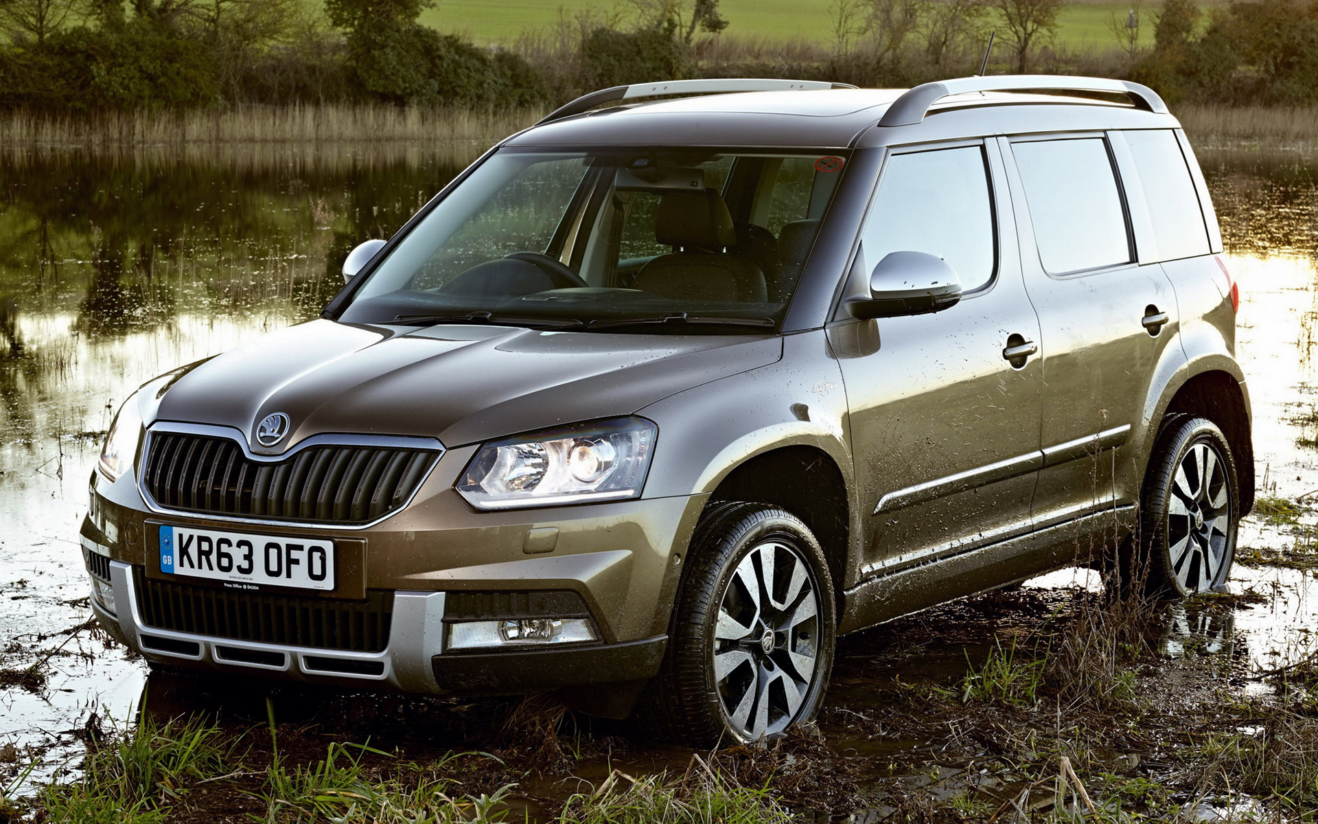 Skoda Yeti Laurin And Klement - HD Wallpaper 