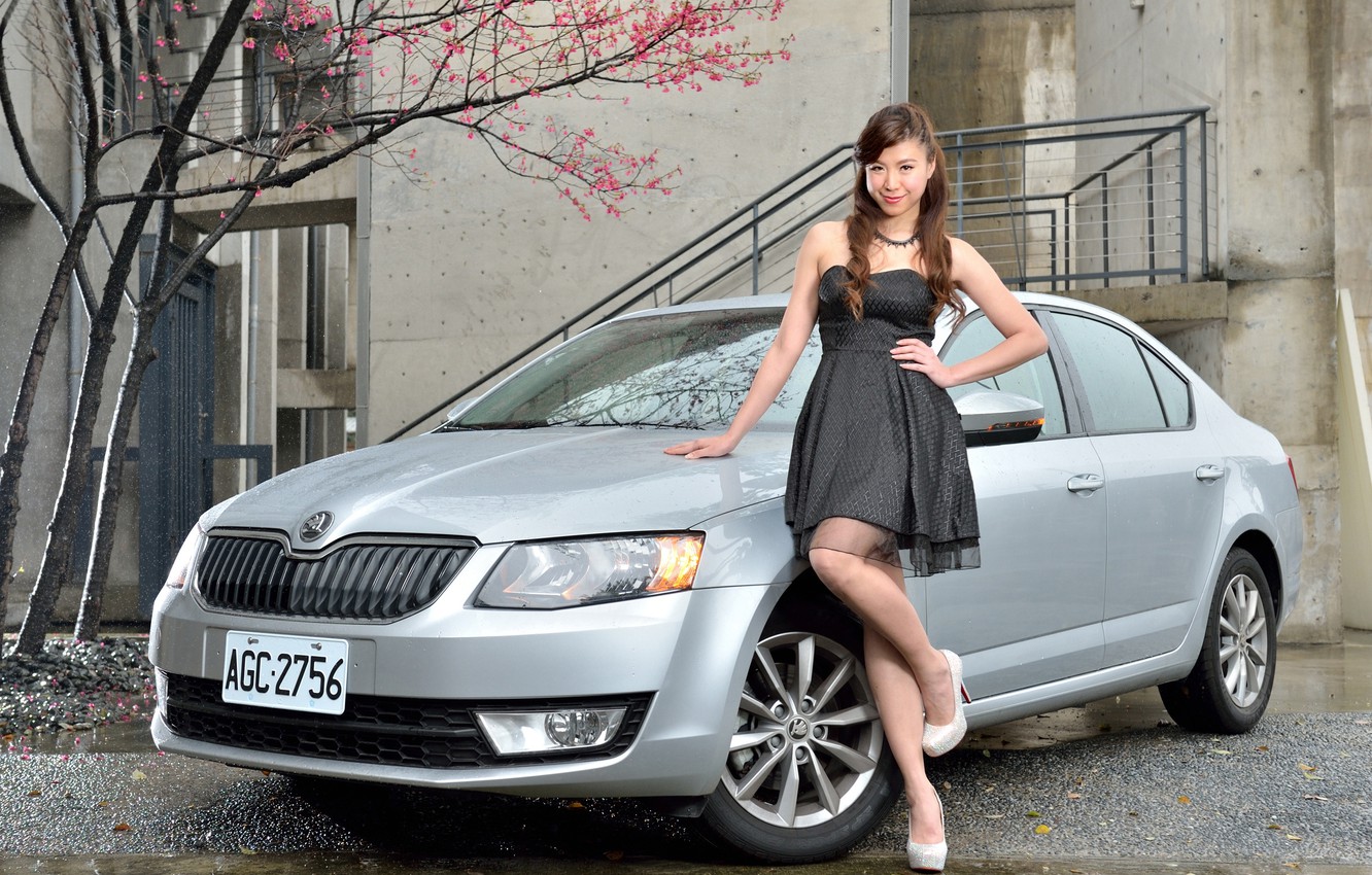 Photo Wallpaper Auto, Look, Girls, Asian, Beautiful - Girl Skoda - HD Wallpaper 