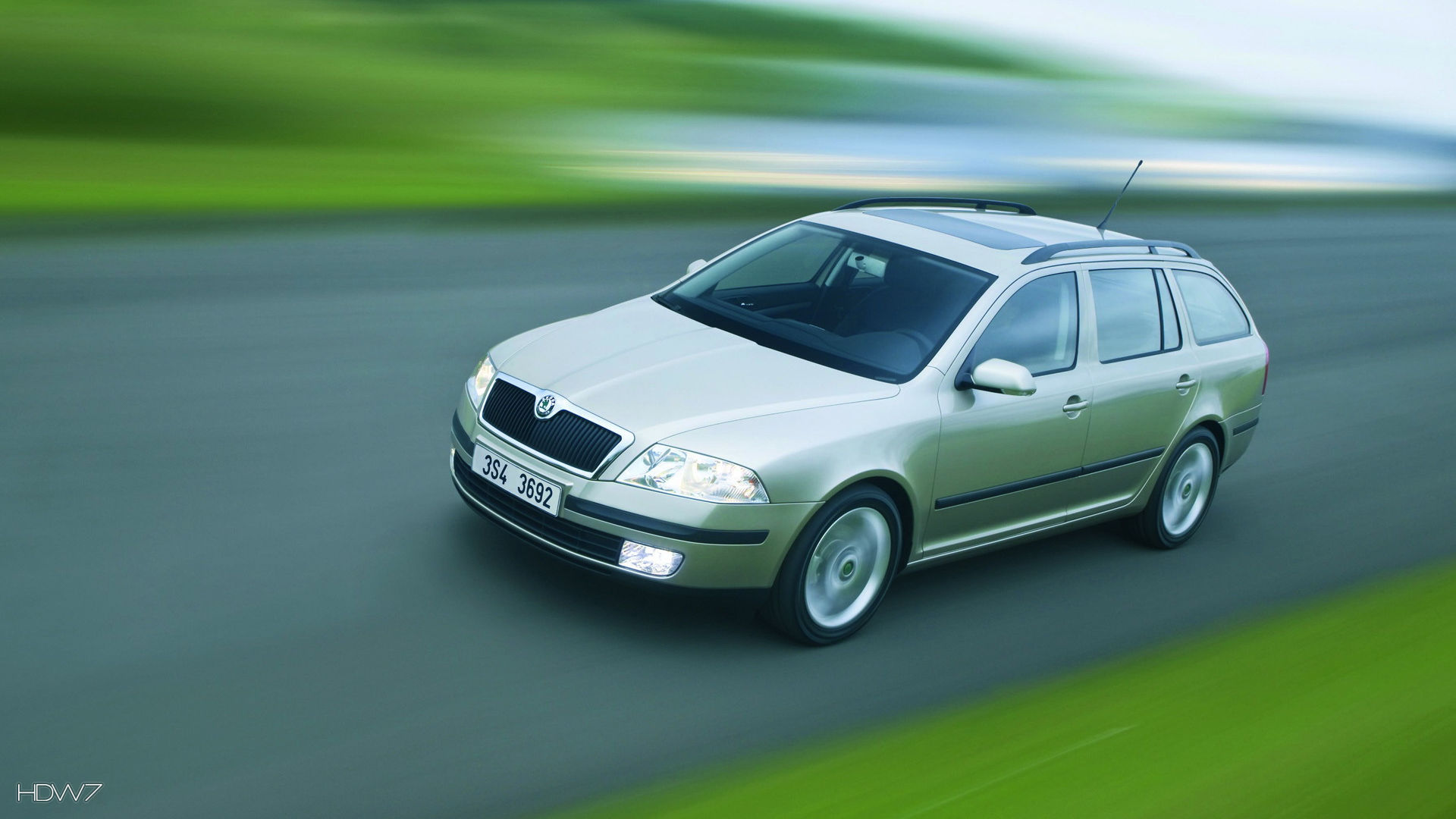 Skoda Octavia Combi 2004 Car Hd Wallpaper - Octavia Combi - HD Wallpaper 