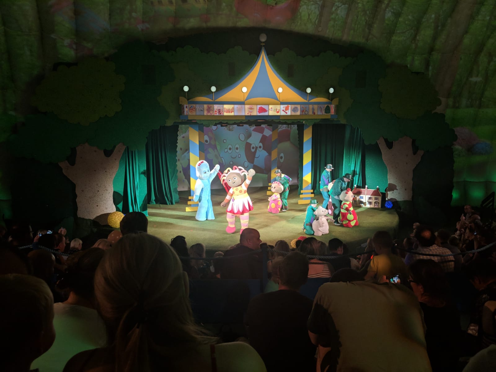 Stage - HD Wallpaper 