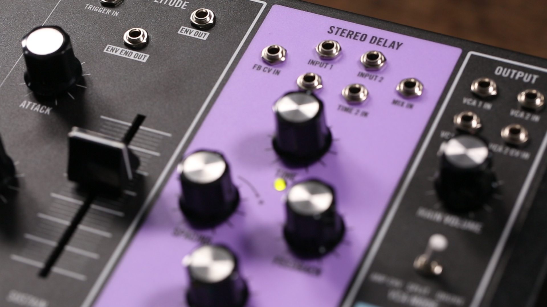 Analog Synthesizer - HD Wallpaper 