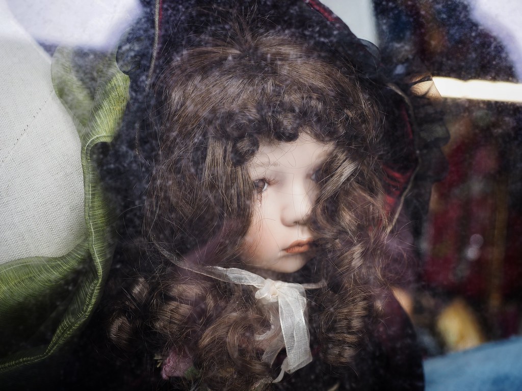 Sad Doll - HD Wallpaper 