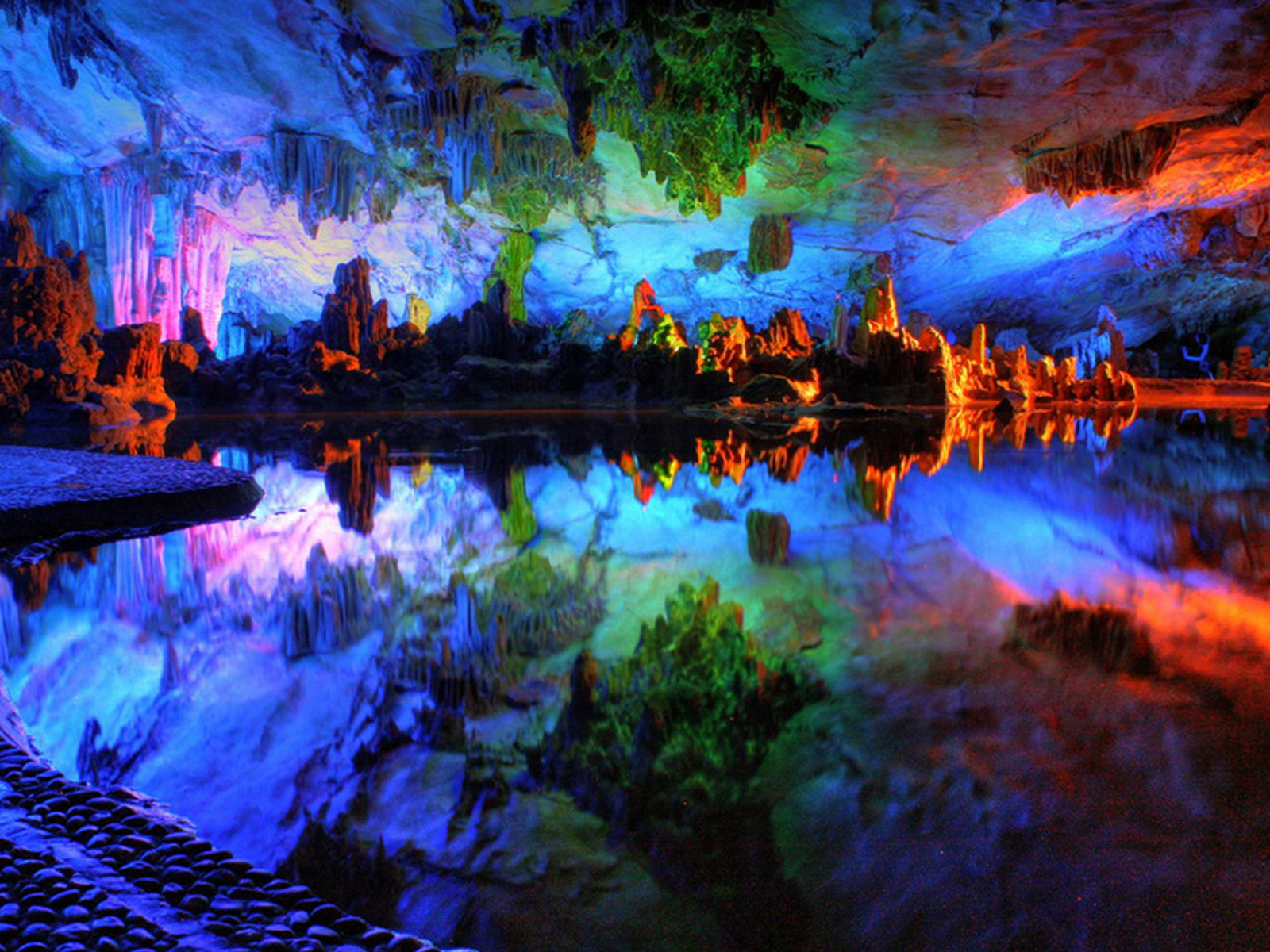 Hq Reed Flute Cave Wallpapers - Reed Flute Cave - HD Wallpaper 