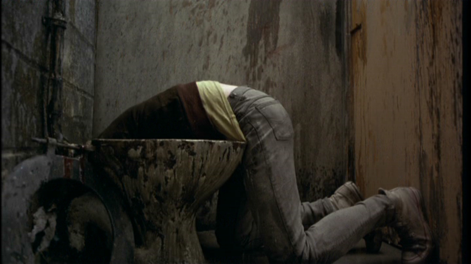 Worst Toilet In Scotland Gif - HD Wallpaper 