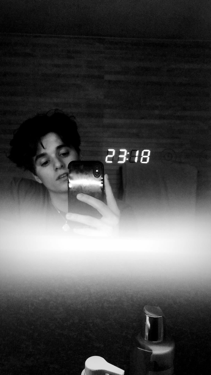 Bradley Simpson, The Vamps Brad And The Vamps - Aesthetic Brad Simpson - HD Wallpaper 