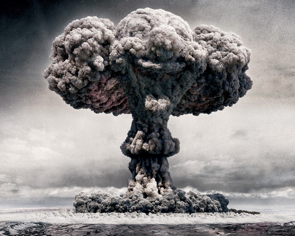 Mushroom Cloud - HD Wallpaper 