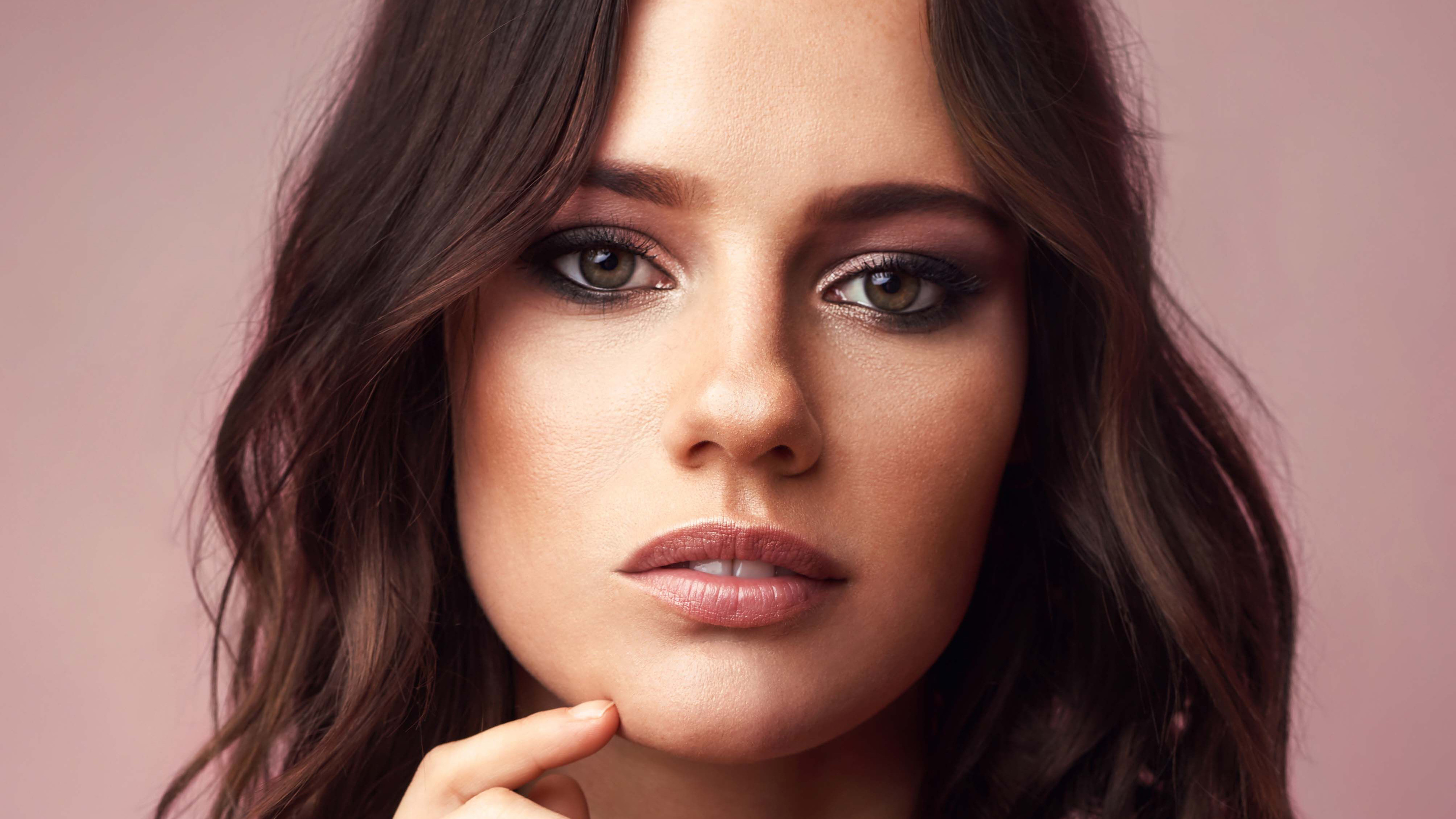 Lily Sullivan Portrait 4k - Portrait 4k - HD Wallpaper 