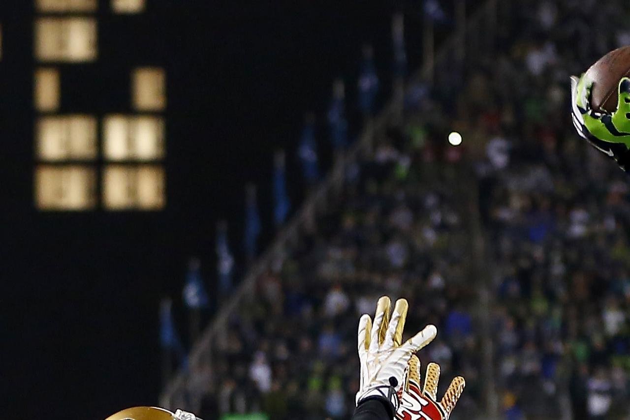 Best Seattle Seahawks Wallpaper Id - Richard Sherman One Hand Interception - HD Wallpaper 