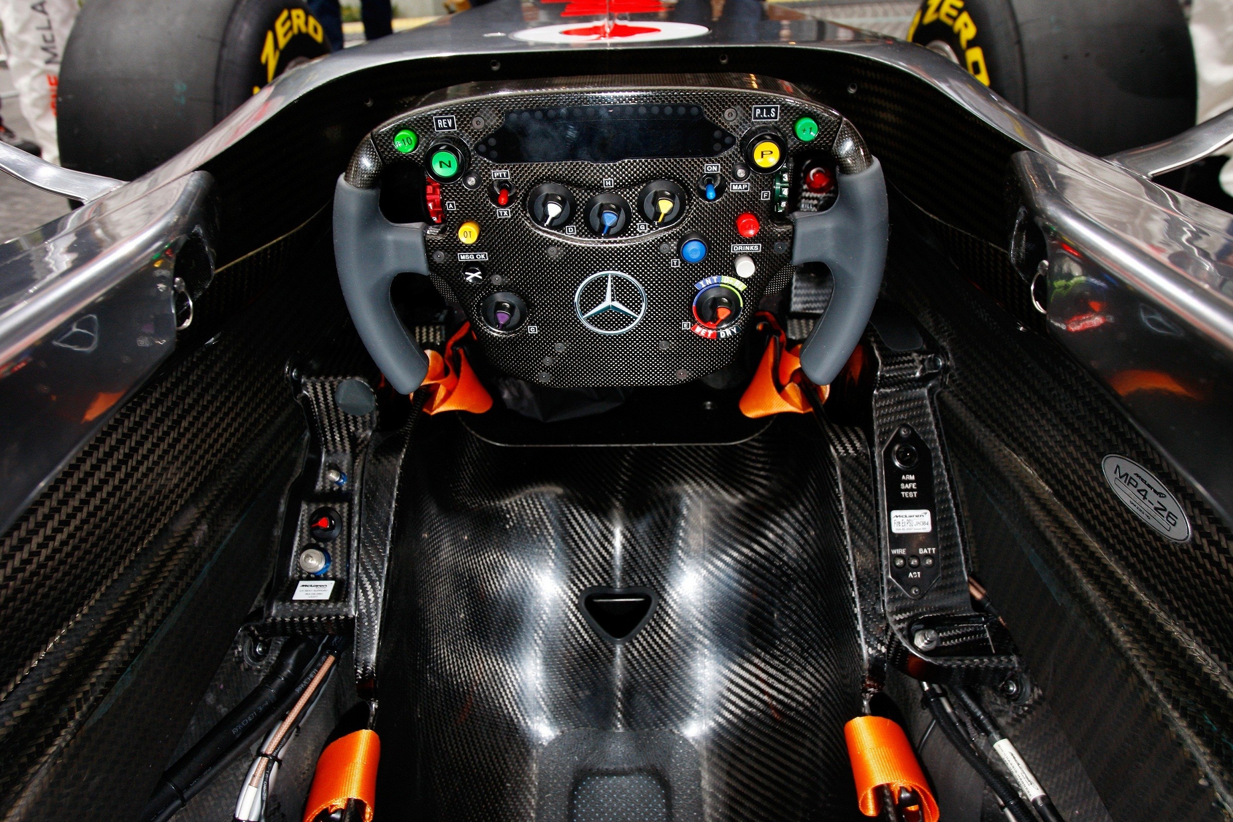 Formula 1 Car Cockpit - 2489x1660 Wallpaper Formula 1 Car Cockpit - 2489x1660 Wallpaper